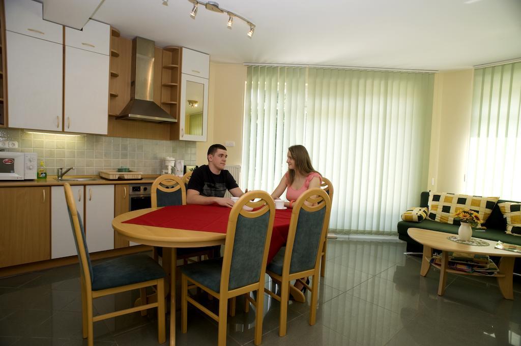 Marianna Apartmanház Zalakaros Quarto foto